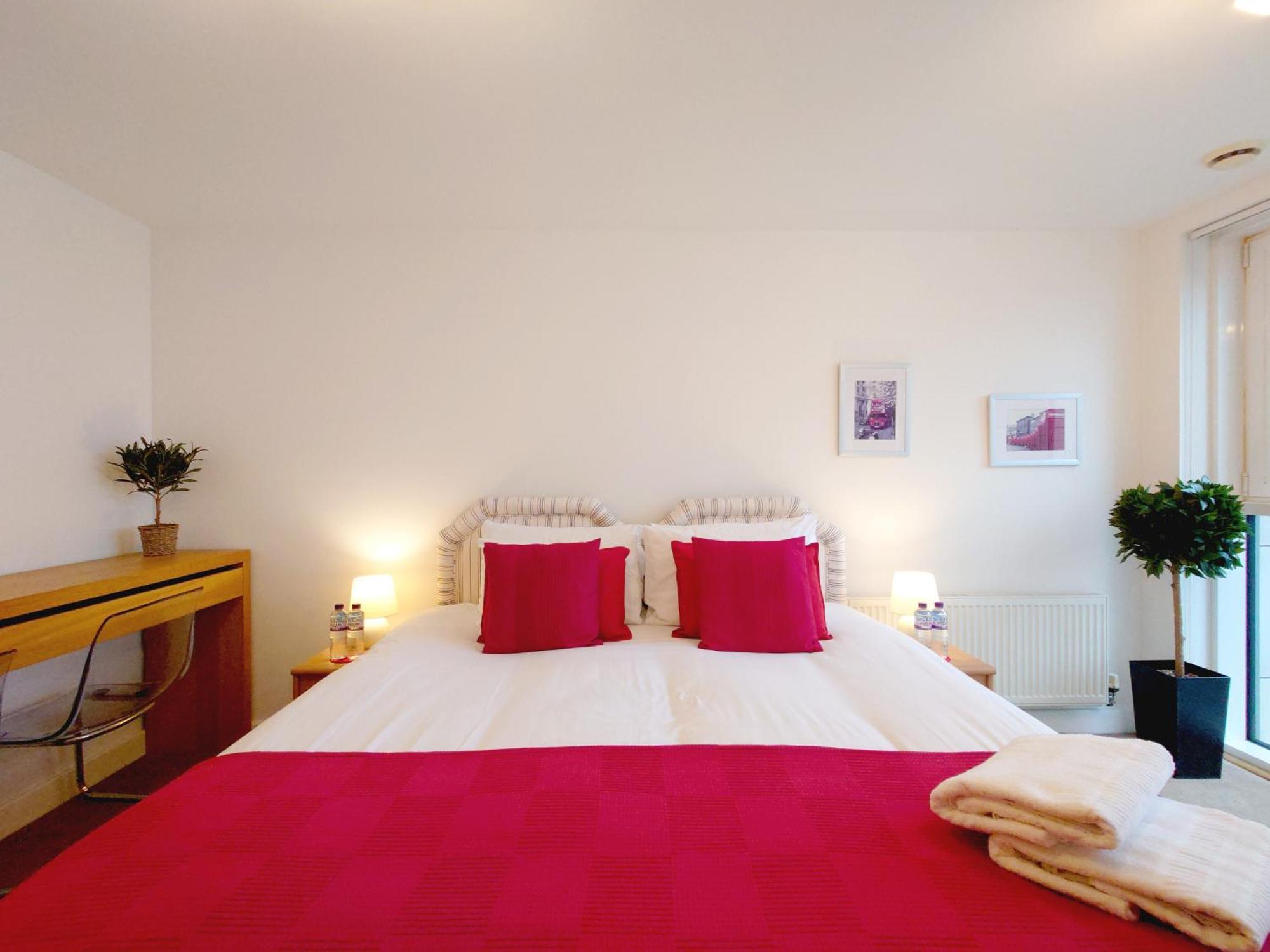 London Excel Stays - Three Bed Serviced Apartment Eksteriør bilde